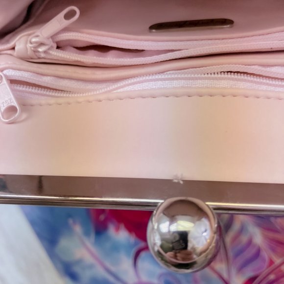 Jacqueline Ferrar || Pearl Pink Plush Classic Little Shoulder Clutch Style Purse - Picture 9 of 13